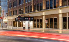 Des Lux Hotel