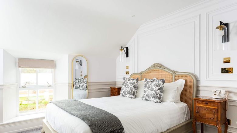 <b>Liss Ard Country House Room</b>. Images powered by <a href="https://www.leonardoworldwide.com/" title="Leonardo Worldwide" target="_blank">Leonardo</a>.