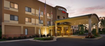Courtyard by Marriott Waldorf Exterior