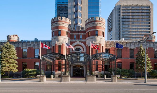 Delta by Marriott London Armouries Exterior