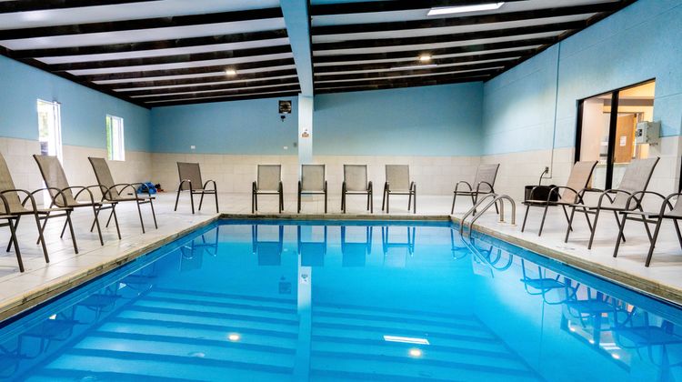 Holiday Inn Express Pool