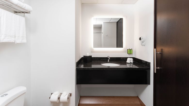 <b>Holiday Inn Express Tegucigalpa Room</b>. Images powered by <a href="https://www.leonardoworldwide.com/" title="Leonardo Worldwide" target="_blank">Leonardo</a>.