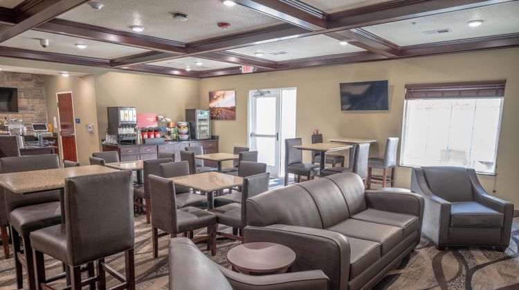 Cobblestone Hotel & Suites Restaurant