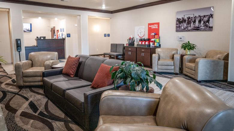 <b>Cobblestone Hotel & Suites Lobby</b>. Images powered by <a href="https://www.leonardoworldwide.com/" title="Leonardo Worldwide" target="_blank">Leonardo</a>.