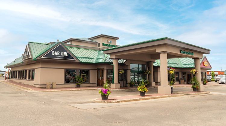 Sandman Hotel Grande Prairie Exterior