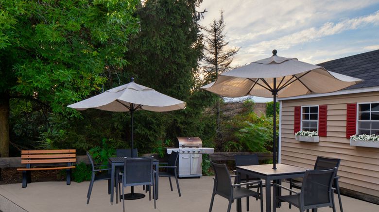 <b>Residence Inn by Marriott Boston Dedham Restaurant</b>. Images powered by <a href="https://www.leonardoworldwide.com/" title="Leonardo Worldwide" target="_blank">Leonardo</a>.