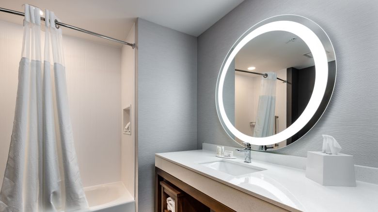 <b>Courtyard Pensacola I-10 West Room</b>. Images powered by <a href="https://www.leonardoworldwide.com/" title="Leonardo Worldwide" target="_blank">Leonardo</a>.