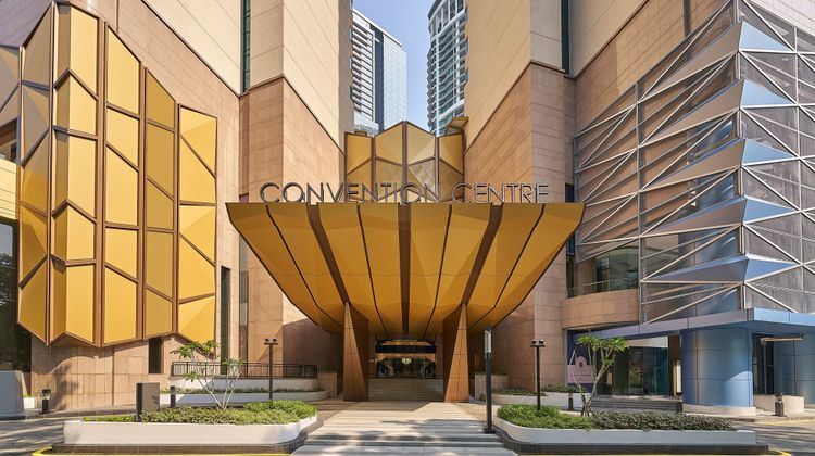 Renaissance Kuala Lumpur Hotel Exterior