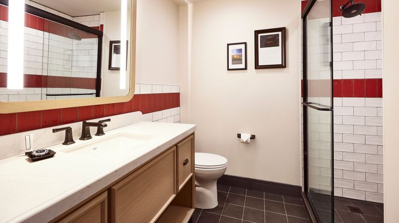 <b>The Scarlet, A Tribute Portfolio Hotel Room</b>. Images powered by <a href="https://www.leonardoworldwide.com/" title="Leonardo Worldwide" target="_blank">Leonardo</a>.
