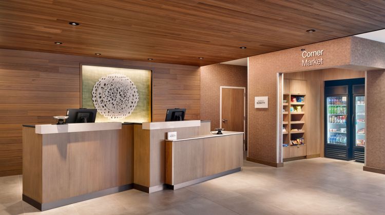 Fairfield Inn & Suites SLC Cottonwood Lobby