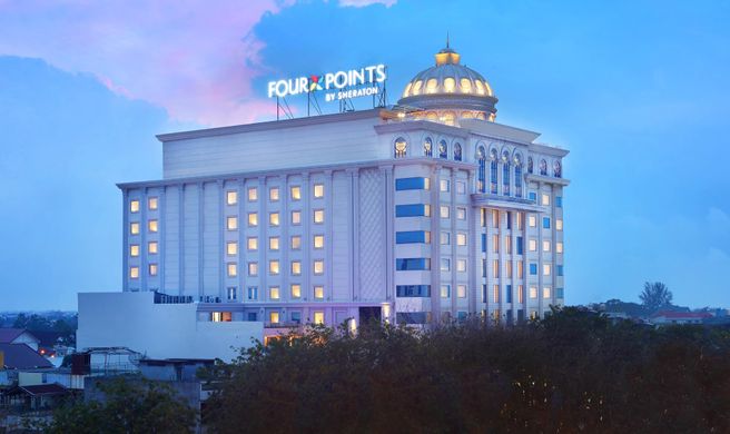 Four Points by Sheraton Medan Exterior