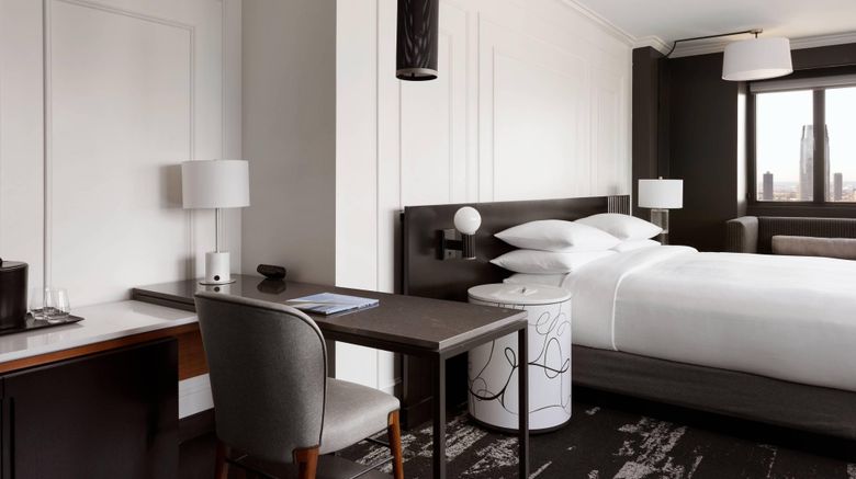 <b>New York Marriott Downtown Suite</b>. Images powered by <a href="https://www.leonardoworldwide.com/" title="Leonardo Worldwide" target="_blank">Leonardo</a>.