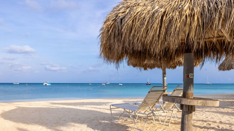 <b>Marriott's Aruba Surf Club Beach</b>. Images powered by <a href="https://www.leonardoworldwide.com/" title="Leonardo Worldwide" target="_blank">Leonardo</a>.