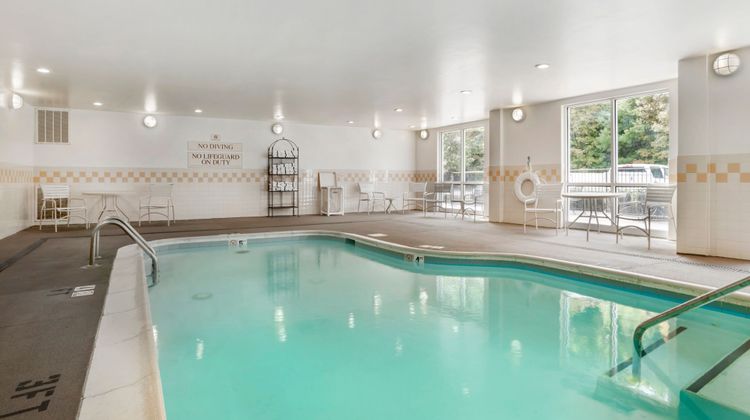 Fairfield Inn by Marriott Pool