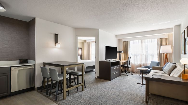 <b>Residence Inn Madison West/Middleton Room</b>. Images powered by <a href="https://www.leonardoworldwide.com/" title="Leonardo Worldwide" target="_blank">Leonardo</a>.