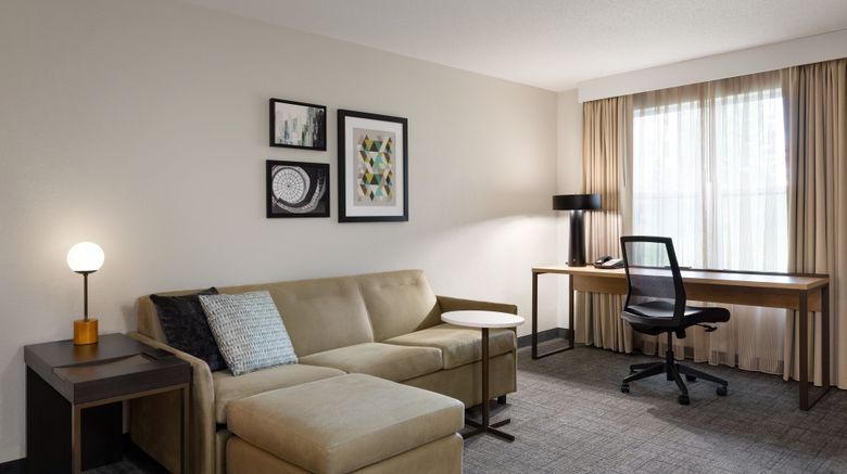 <b>Residence Inn Madison West/Middleton Suite</b>. Images powered by <a href="https://www.leonardoworldwide.com/" title="Leonardo Worldwide" target="_blank">Leonardo</a>.