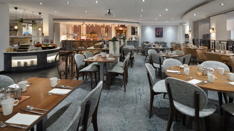 <b>Delta Hotels Heathrow Windsor Restaurant</b>. Images powered by <a href="https://www.leonardoworldwide.com/" title="Leonardo Worldwide" target="_blank">Leonardo</a>.