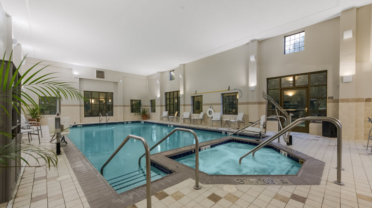 Staybridge Suites Chesapeake Pool