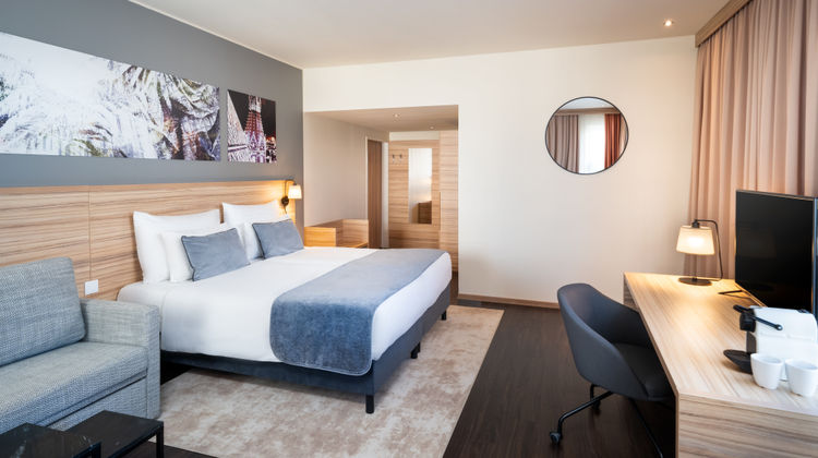 Leonardo Hotel Vienna Hauptbahnhof Room