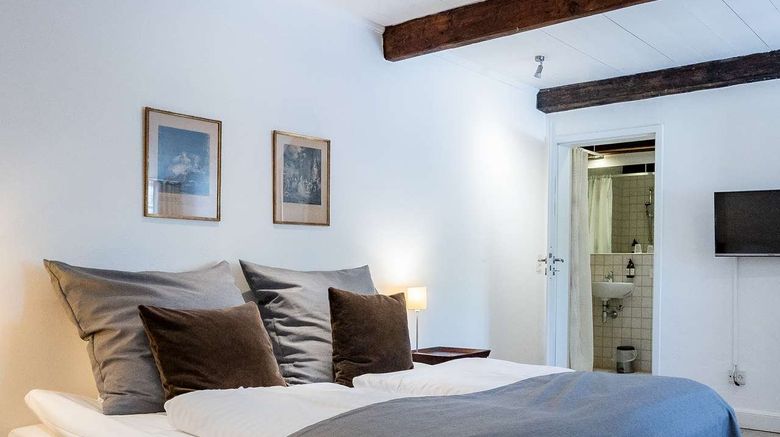 <b>Benniksgaard Hotel Room</b>. Images powered by <a href="https://www.leonardoworldwide.com/" title="Leonardo Worldwide" target="_blank">Leonardo</a>.