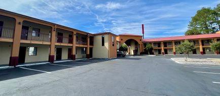 Red Roof Inn & Suites Jackson - Richland Exterior