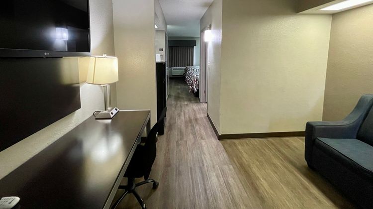 Red Roof Inn & Suites Jackson - Richland Room