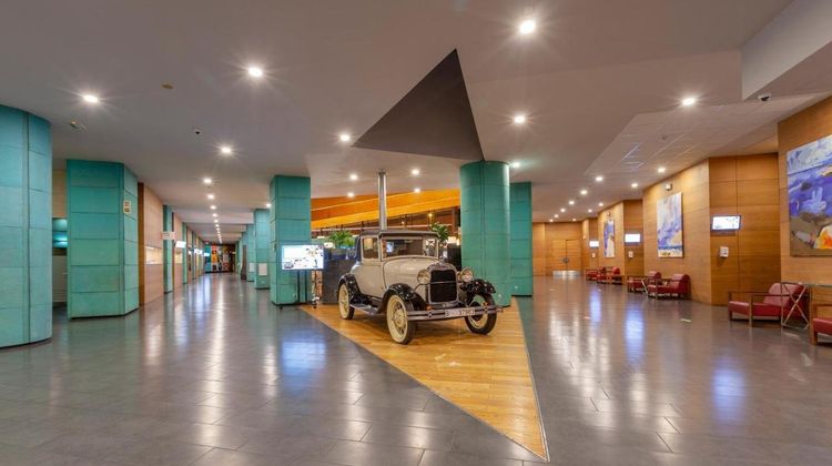 Puerta de Bilbao Hotel Lobby