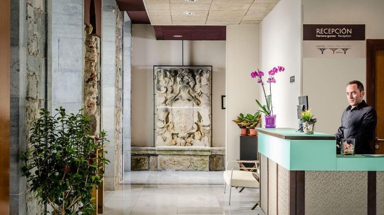 <b>Hotel Balneario Orduna Plaza Lobby</b>. Images powered by <a href="https://www.leonardoworldwide.com/" title="Leonardo Worldwide" target="_blank">Leonardo</a>.