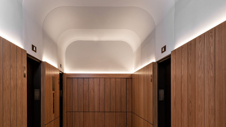 Kimpton Hotel Theta Lobby