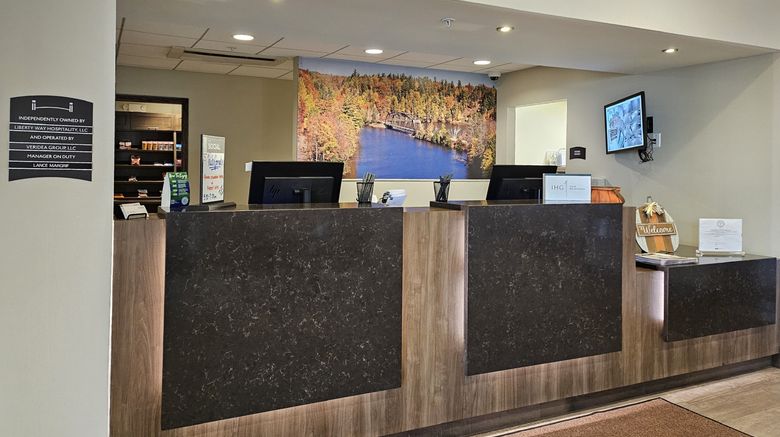 <b>Staybridge Suites Marquette Exterior</b>. Images powered by <a href="https://www.leonardoworldwide.com/" title="Leonardo Worldwide" target="_blank">Leonardo</a>.