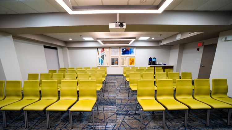 Holiday Inn Express & Suites Oldsmar Meeting