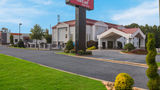 Red Roof Inn & Suites Newnan Exterior