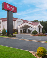 Red Roof Inn & Suites Newnan