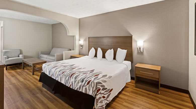 <b>Red Roof Inn & Suites Newnan Suite</b>. Images powered by <a href="https://www.leonardoworldwide.com/" title="Leonardo Worldwide" target="_blank">Leonardo</a>.