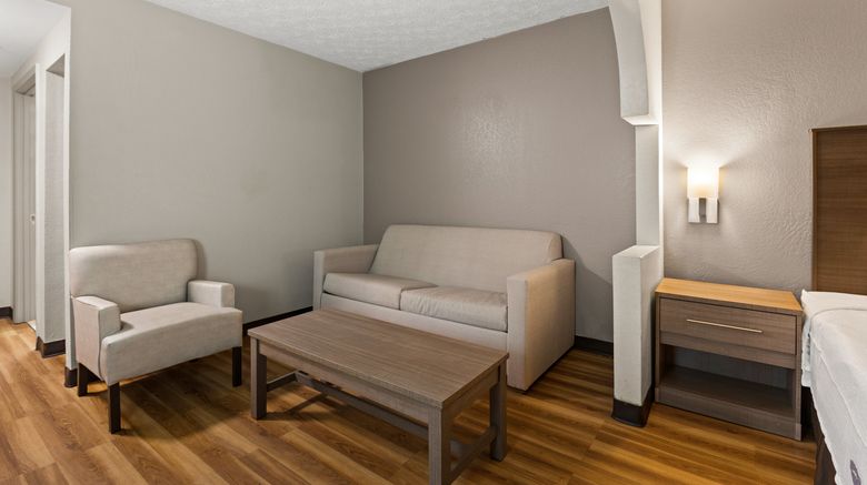 <b>Red Roof Inn & Suites Newnan Suite</b>. Images powered by <a href="https://www.leonardoworldwide.com/" title="Leonardo Worldwide" target="_blank">Leonardo</a>.