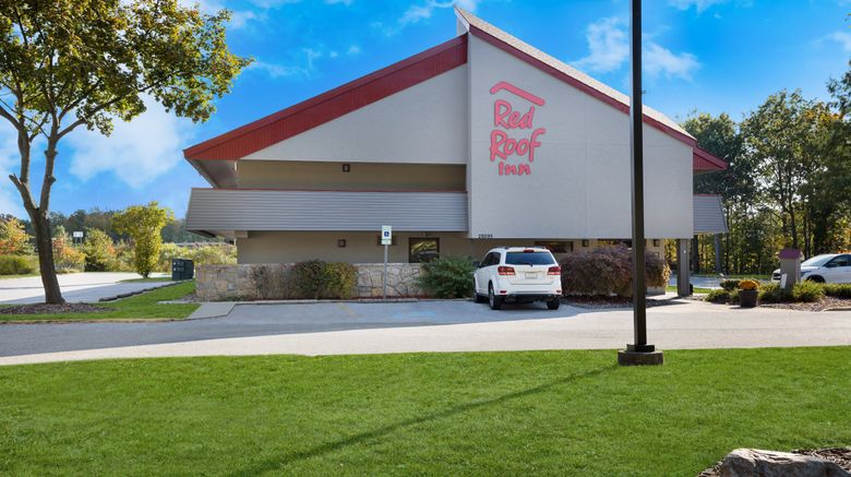 <b>Red Roof Inn Cleveland - Westlake Exterior</b>. Images powered by <a href="https://www.leonardoworldwide.com/" title="Leonardo Worldwide" target="_blank">Leonardo</a>.