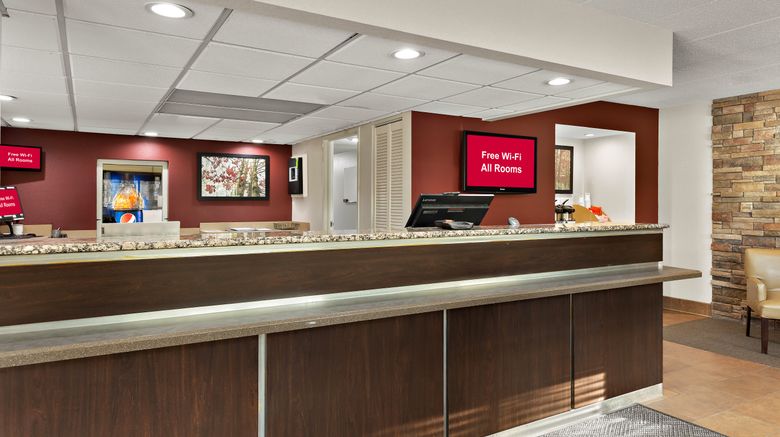 <b>Red Roof Inn Cleveland - Westlake Lobby</b>. Images powered by <a href="https://www.leonardoworldwide.com/" title="Leonardo Worldwide" target="_blank">Leonardo</a>.