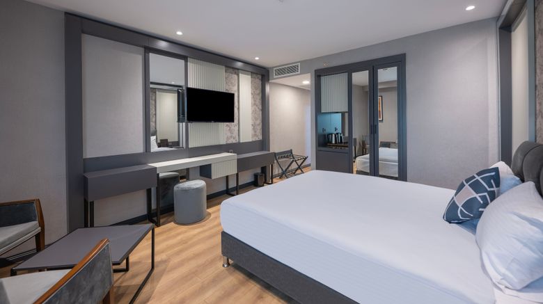 <b>Four Points Flex Antalya Lara Room</b>. Images powered by <a href="https://www.leonardoworldwide.com/" title="Leonardo Worldwide" target="_blank">Leonardo</a>.
