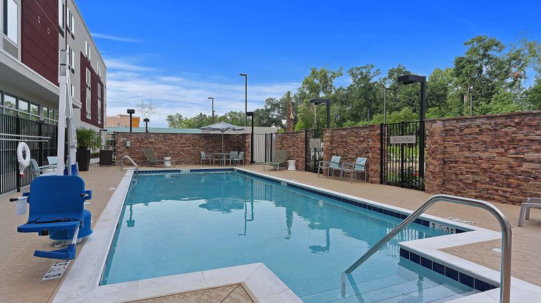 <b>SpringHill Suites Baton Rouge Gonzales Pool</b>. Images powered by <a href="https://www.leonardoworldwide.com/" title="Leonardo Worldwide" target="_blank">Leonardo</a>.