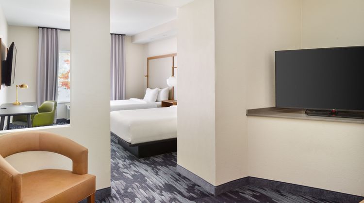 Fairfield Inn & Suites Atlanta McDonough Suite