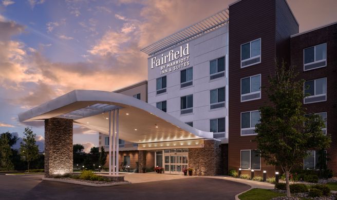 Fairfield Inn & Suites Cleveland Exterior