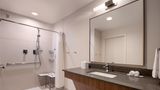 Fairfield Inn & Suites Cleveland Room