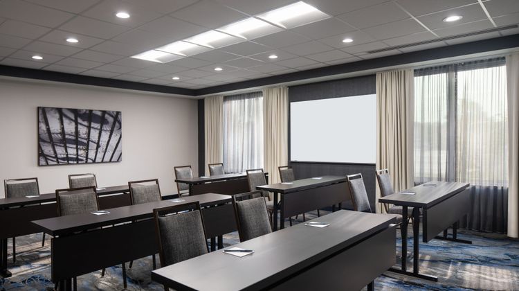 Fairfield Inn & Suites Cleveland Meeting