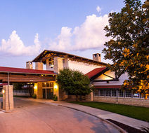 Lied Lodge & Conference Center Exterior