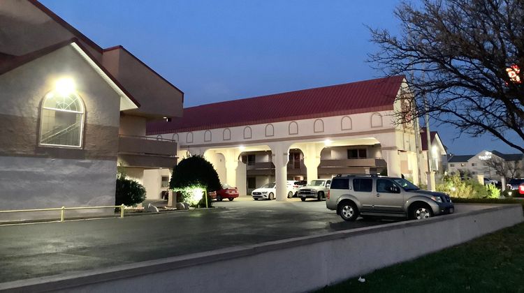 HomeTowne Studios Amarillo West Exterior