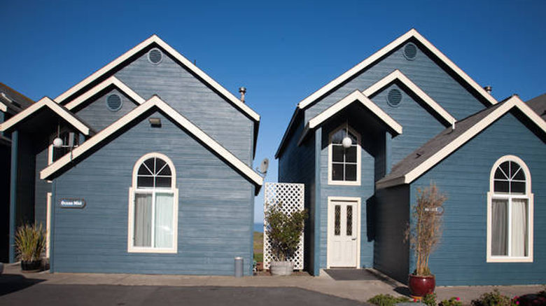 <b>Surf & Sand Lodge Exterior</b>. Images powered by <a href="https://www.leonardoworldwide.com/" title="Leonardo Worldwide" target="_blank">Leonardo</a>.
