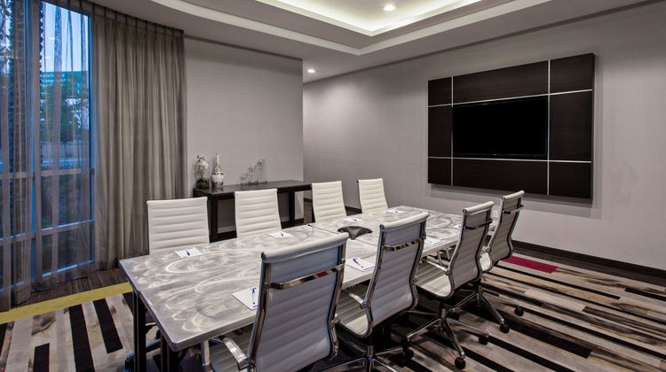 Holiday Inn Express & Suites, Anaheim Meeting