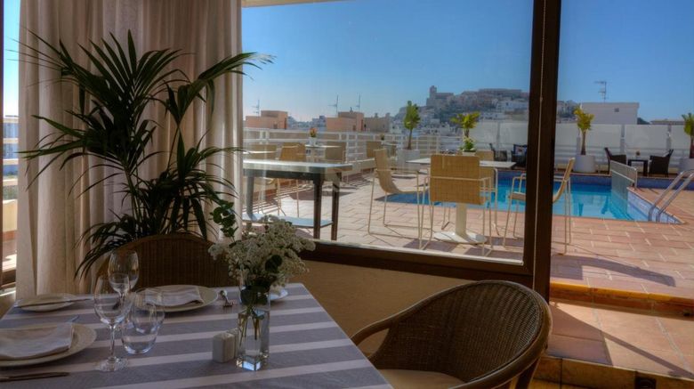 <b>Royal Plaza Hotel Restaurant</b>. Images powered by <a href="https://www.leonardoworldwide.com/" title="Leonardo Worldwide" target="_blank">Leonardo</a>.