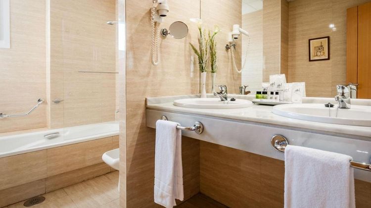 Sercotel Avenida Almeria Room