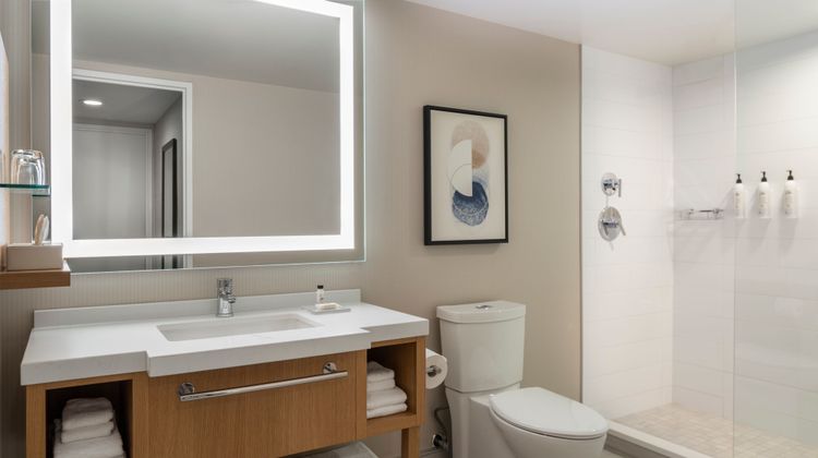 Delta Hotels Saskatoon Downtown Room